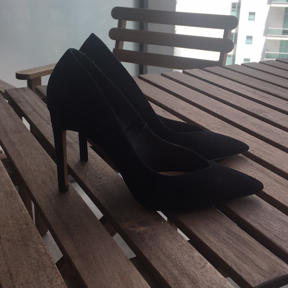 ZARA PUMPS